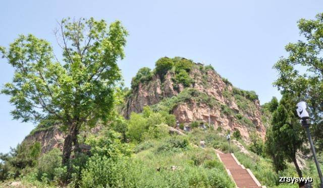 愚公論壇報(bào)道，游山玩水勝過(guò)移山，自然美景的奇妙之旅探索