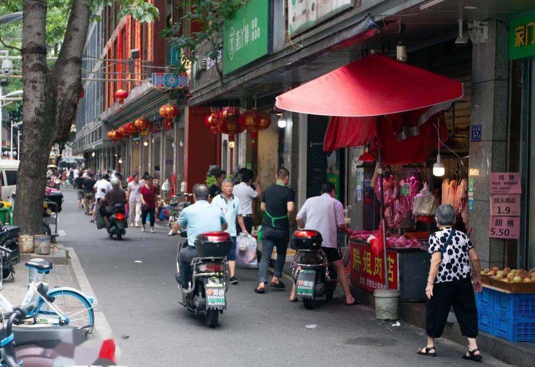 紐約隱秘小巷特色小店魅力之旅，疫情新篇章下的獨(dú)特魅力與最新信息表